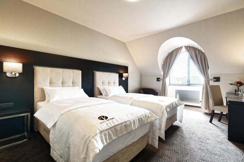 Superior Twin Room image 1