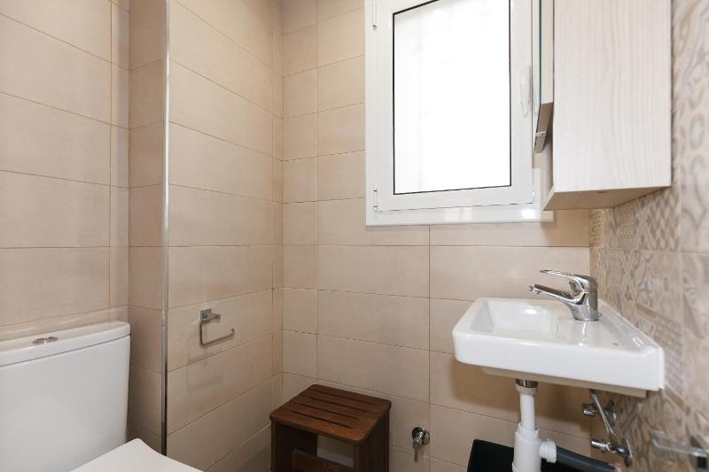 UHC Sorolla Apartments Superior - image 6