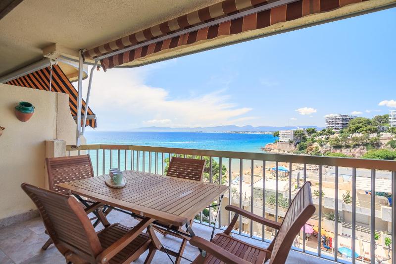 UHC Sorolla Apartments Superior - image 22
