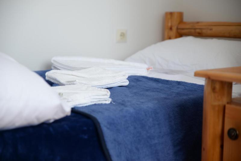 Deluxe Twin Room image 2