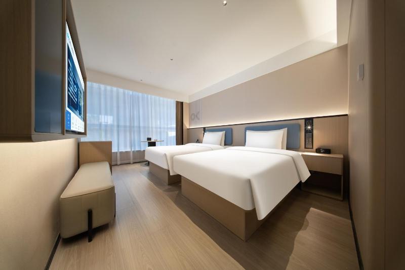 Huanman Hotel Qingdao Zhanqiao Zhongshan Road Metro Station Branch - image 14