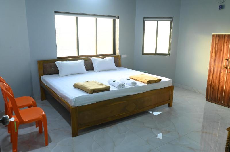 Lake Breeze Resort - image 13