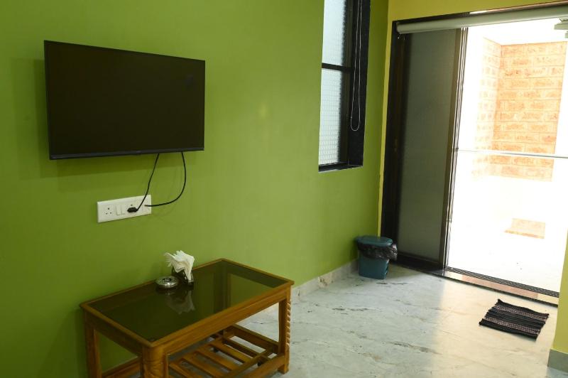 Lake Breeze Resort - image 27
