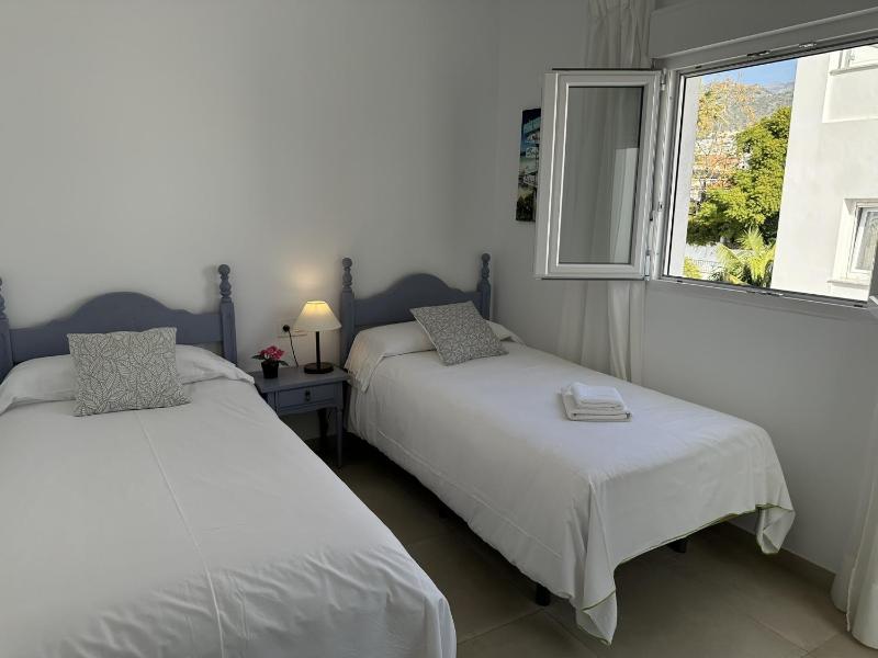 Nerja Paradise Rentals - Villa Suero - image 22