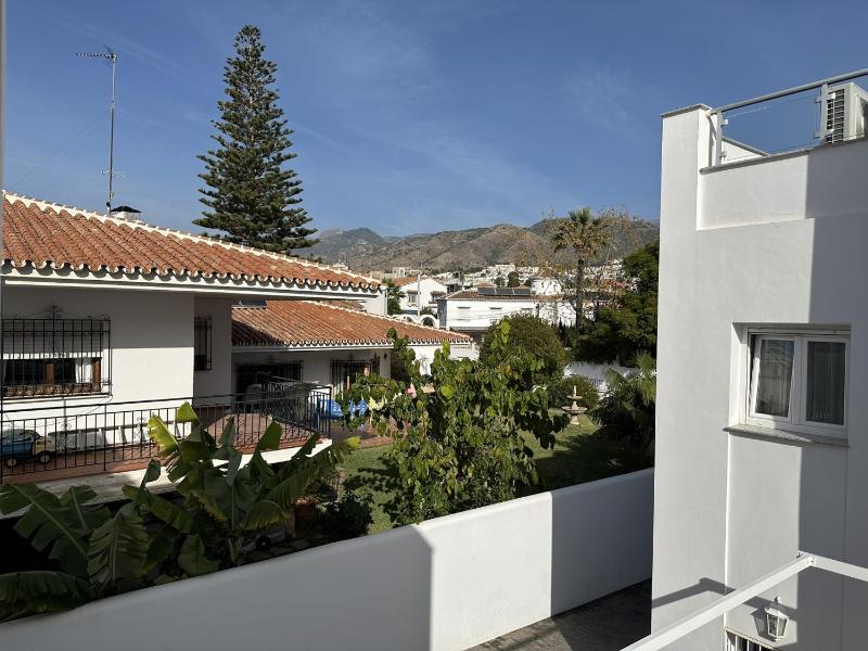 Nerja Paradise Rentals - Villa Suero - image 12