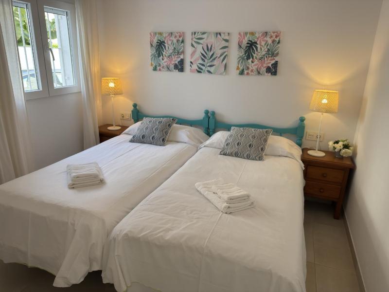 Nerja Paradise Rentals - Villa Suero - image 3
