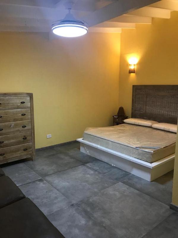 Imponente casa con piscina en corazón de Montoya - image 28