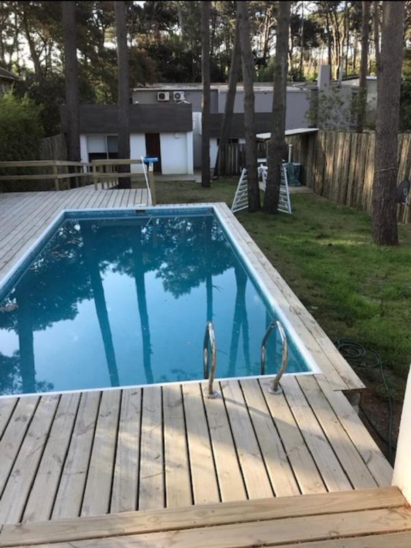 Imponente casa con piscina en corazón de Montoya - image 48