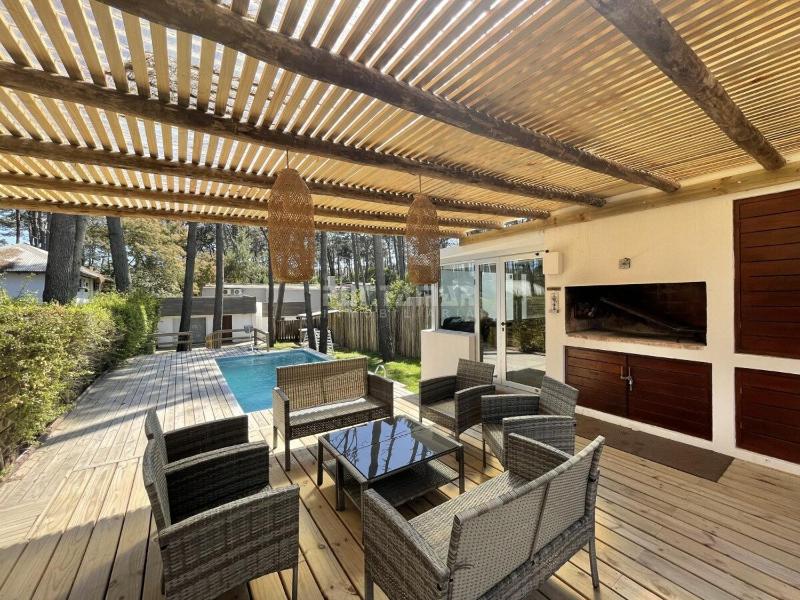 Imponente casa con piscina en corazón de Montoya - image 18