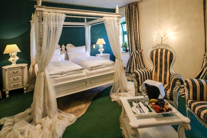 Junior Suite image 2