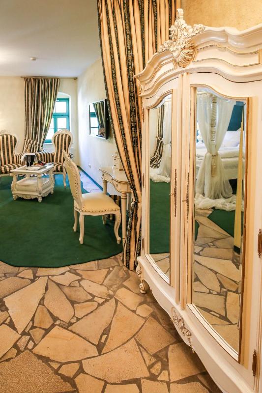 Junior Suite image 3