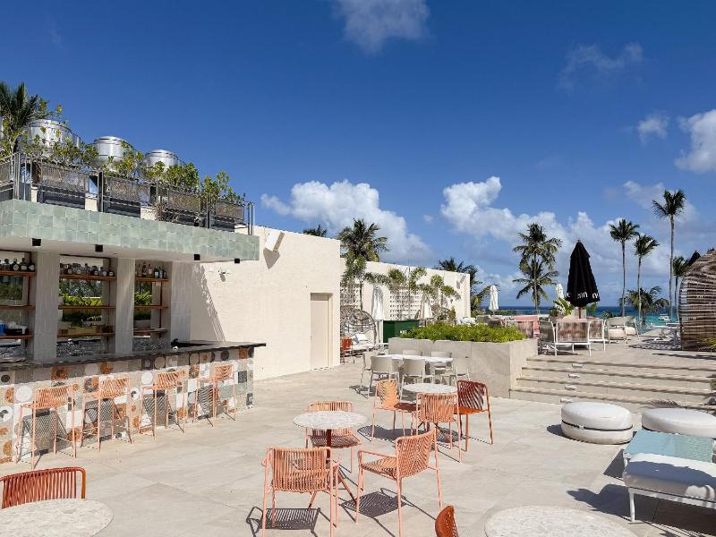 Seaside Luxury 1BDR Condo Paseo Playa Coral D-306 - image 11