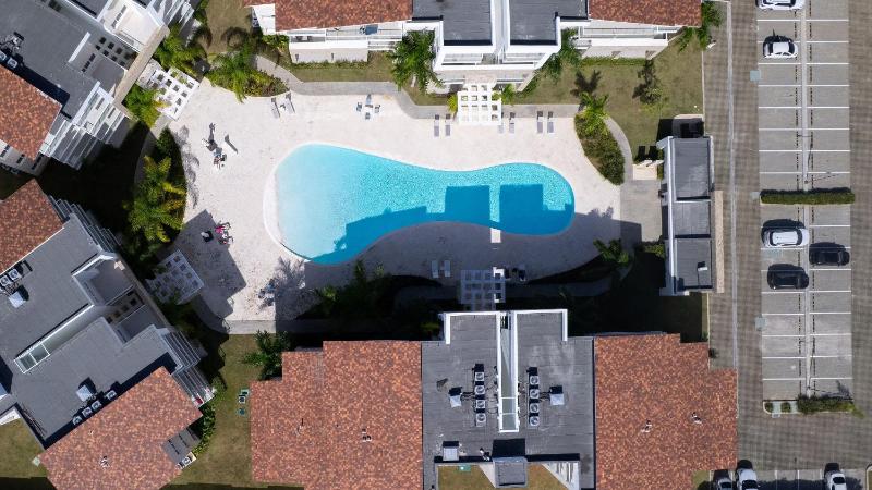 Seaside Luxury 1BDR Condo Paseo Playa Coral D-306 - image 24