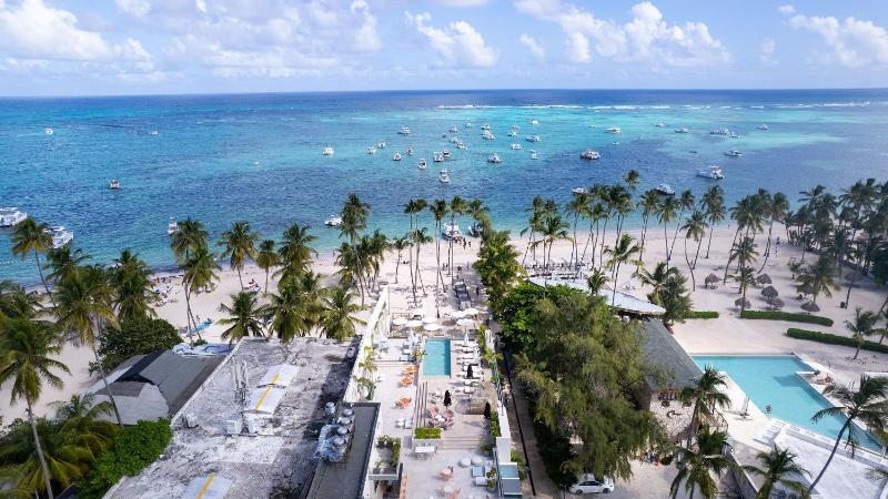 Seaside Luxury 1BDR Condo Paseo Playa Coral D-306 - image 9