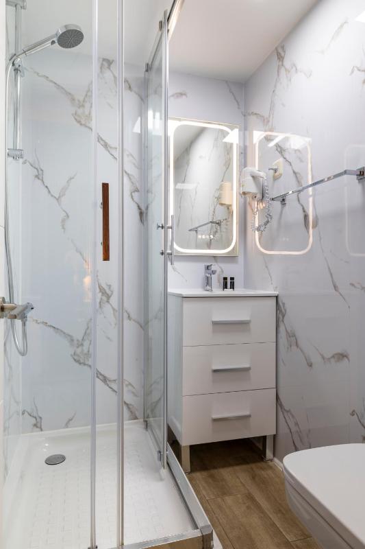 H-A San Mateo Suites - image 6