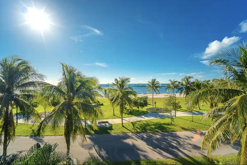 Azure Vista Penthouse - image 7