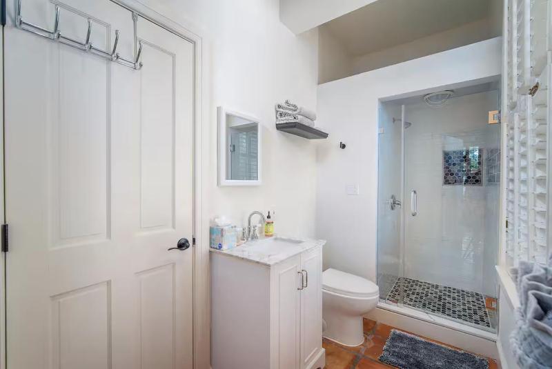 Azure Vista Penthouse - image 8