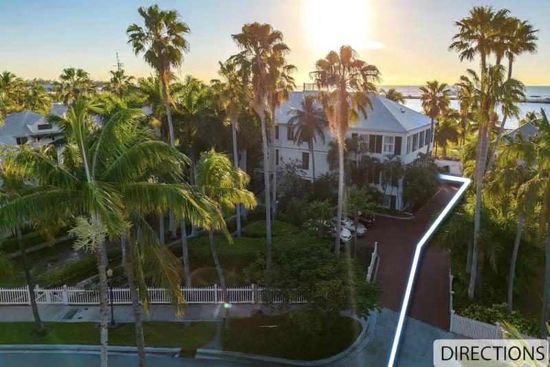 Azure Vista Penthouse - image 22