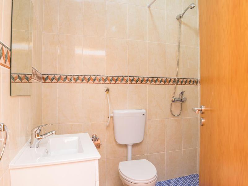 Akivillas Lagos Zircon - image 20