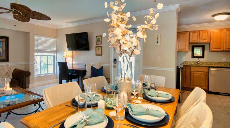 2BR Siesta Key Downtown Condo Walk Everywhere - image 17