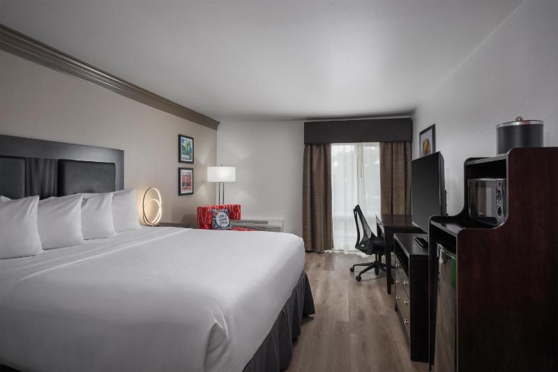 Aiden Austin City Hotel - image 33