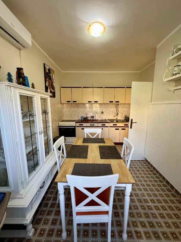 Red House Apartment - image 9