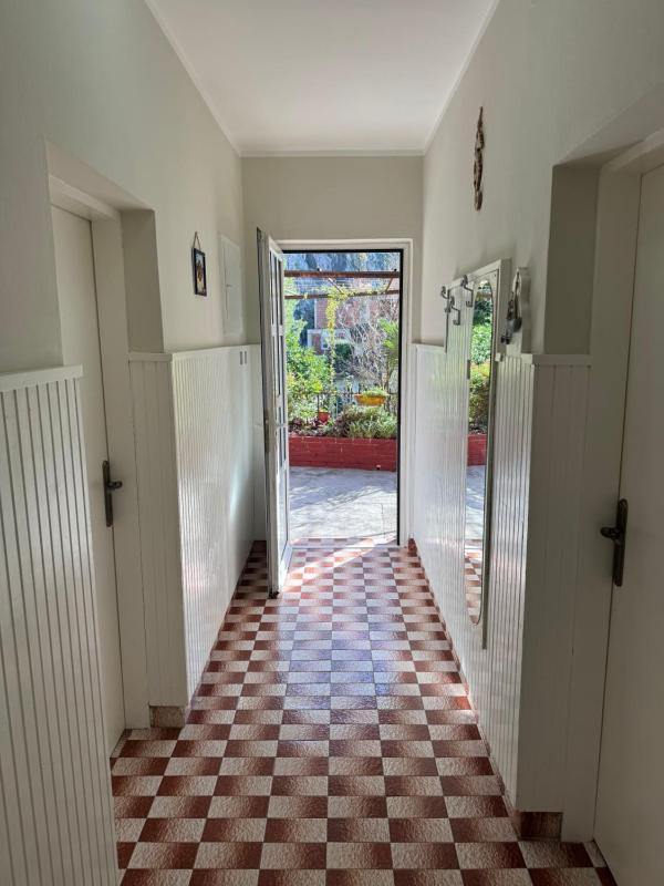 Red House Apartment - image 6