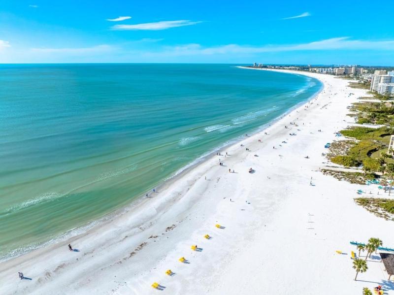 2BR Siesta Key Downtown Condo Walk Everywhere - image 24