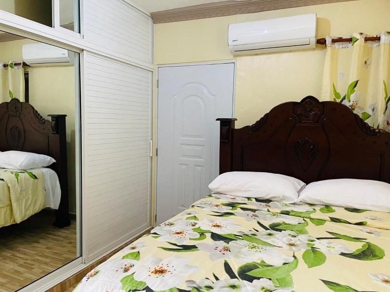 Apt 2 Bedrooms a Pasos del Malecon y la Playa - image 9