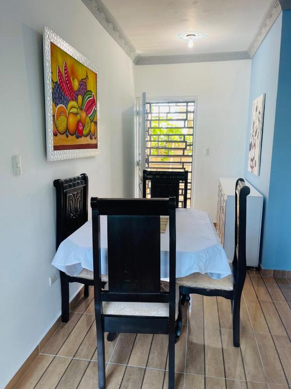 impecable 2 Bedroom Apartment Steps from the Pier - image 22