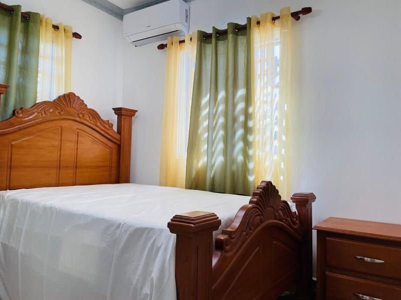 impecable 2 Bedroom Apartment Steps from the Pier - image 26
