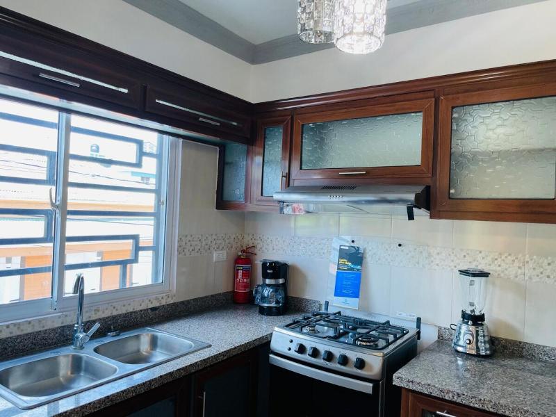 impecable 2 Bedroom Apartment Steps from the Pier - image 28