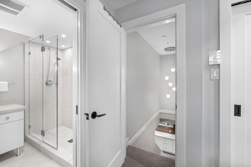 2BR | Snowberry | Wood Burning Fireplace | Modern Finishes | Parking | Ski Hill Shuttle - image 33