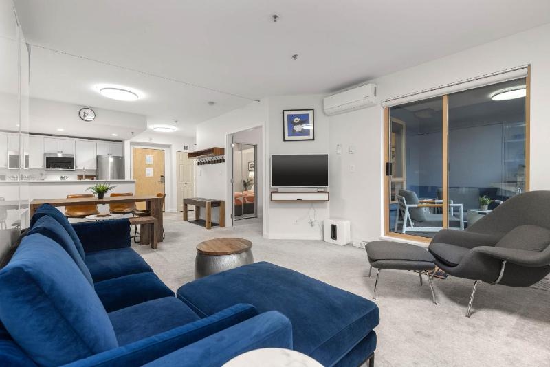 1BR plus King Murphy Bed in Tyndall Stone Lodge Village Location Pool and Hot Tub Fireplace - image 28