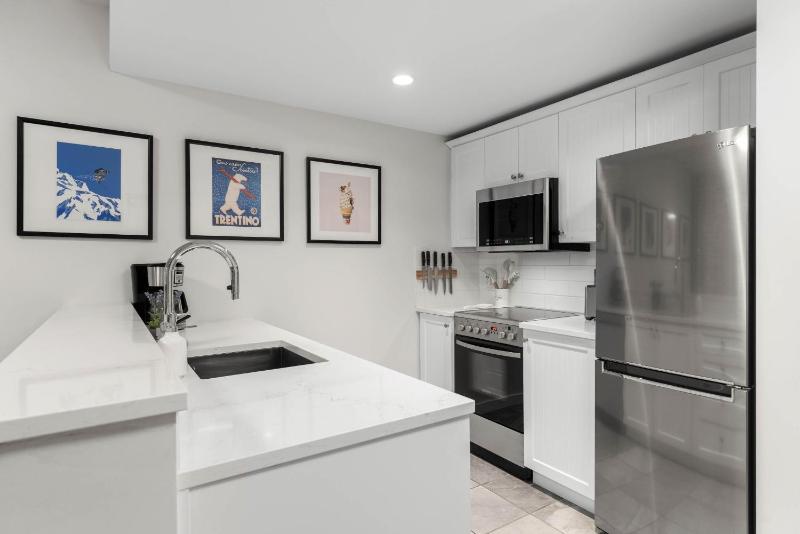 1BR plus King Murphy Bed in Tyndall Stone Lodge Village Location Pool and Hot Tub Fireplace - image 37