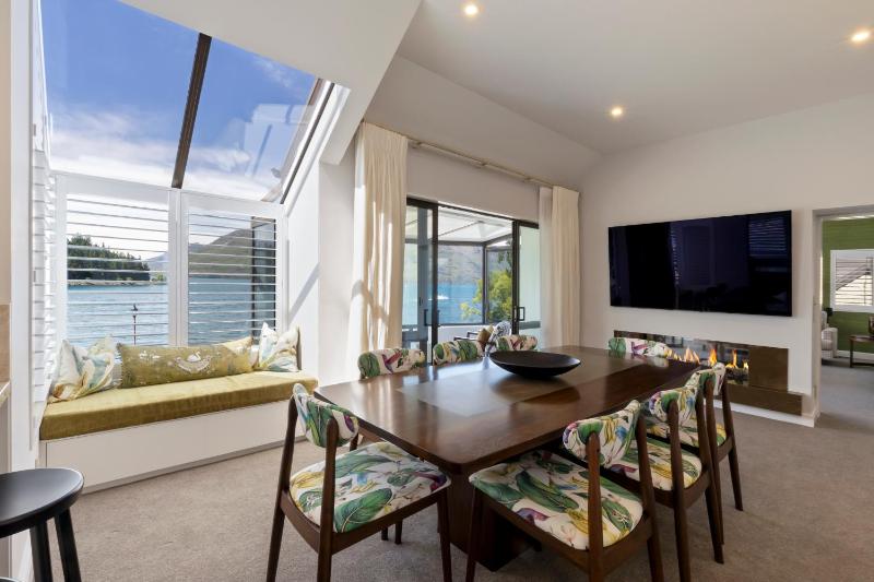 Queenstown House Lakeside - image 19