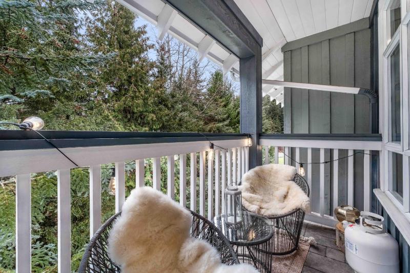 2BR | Granite Court | Village Location | King Bed | Private Balcony | Parking | Fireplace - image 31