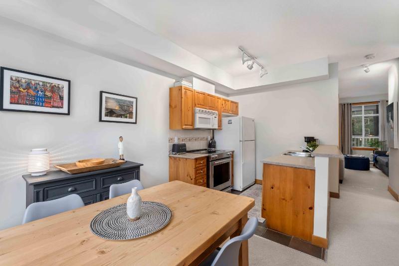 2BR | Granite Court | Village Location | King Bed | Private Balcony | Parking | Fireplace - image 24