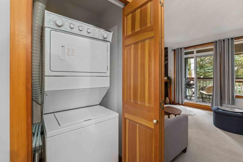2BR | Granite Court | Village Location | King Bed | Private Balcony | Parking | Fireplace - image 15