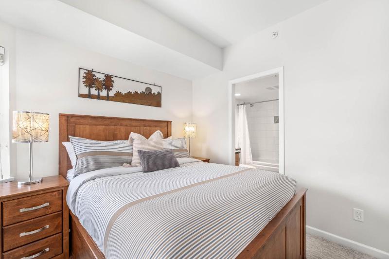 2BR plus Loft and Sofabed in Tyndall Stone Lodge Epic Village Location Mountain Views Pool and Hot Tub - image 31