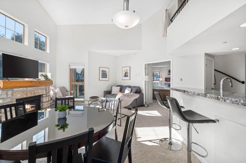 2BR plus Loft and Sofabed in Tyndall Stone Lodge Epic Village Location Mountain Views Pool and Hot Tub - image 42