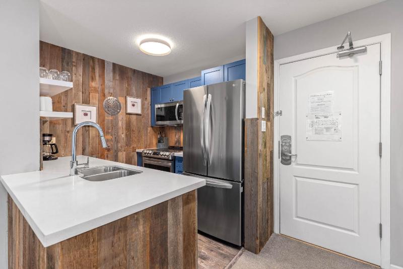 2BR in Deer Lodge Epic Location Private Covered Patio Free Parking - image 20