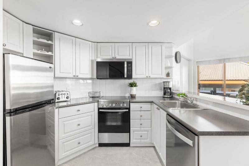 2BR + loft | Tyndall Stone Lodge | Village Location w/ Olympic Plaza View | Fireplace | Hot Tub - image 48