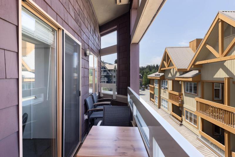 2BR + loft | Tyndall Stone Lodge | Village Location w/ Olympic Plaza View | Fireplace | Hot Tub - image 17
