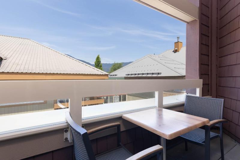 2BR + loft | Tyndall Stone Lodge | Village Location w/ Olympic Plaza View | Fireplace | Hot Tub - image 15