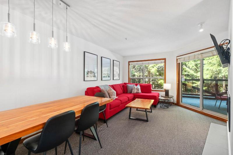 2BR | The Aspens | Ski In/Out | Pool & Hot Tub | Gas Fireplace | Ski Valet | Gym - image 26