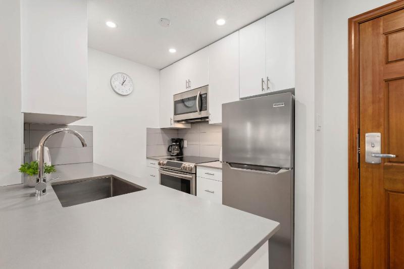 2BR | The Aspens | Ski In/Out | Pool & Hot Tub | Gas Fireplace | Ski Valet | Gym - image 30