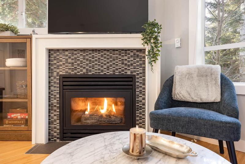 2BR | Granite Court | Village Location | Gas Fireplace | Mudroom | Secure Parking - image 23