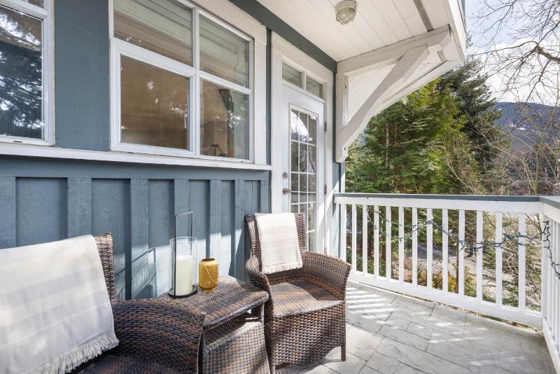 2BR | Granite Court | Village Location | Gas Fireplace | Mudroom | Secure Parking - image 32