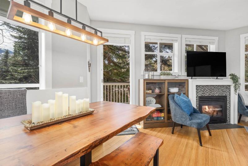 2BR | Granite Court | Village Location | Gas Fireplace | Mudroom | Secure Parking - image 13